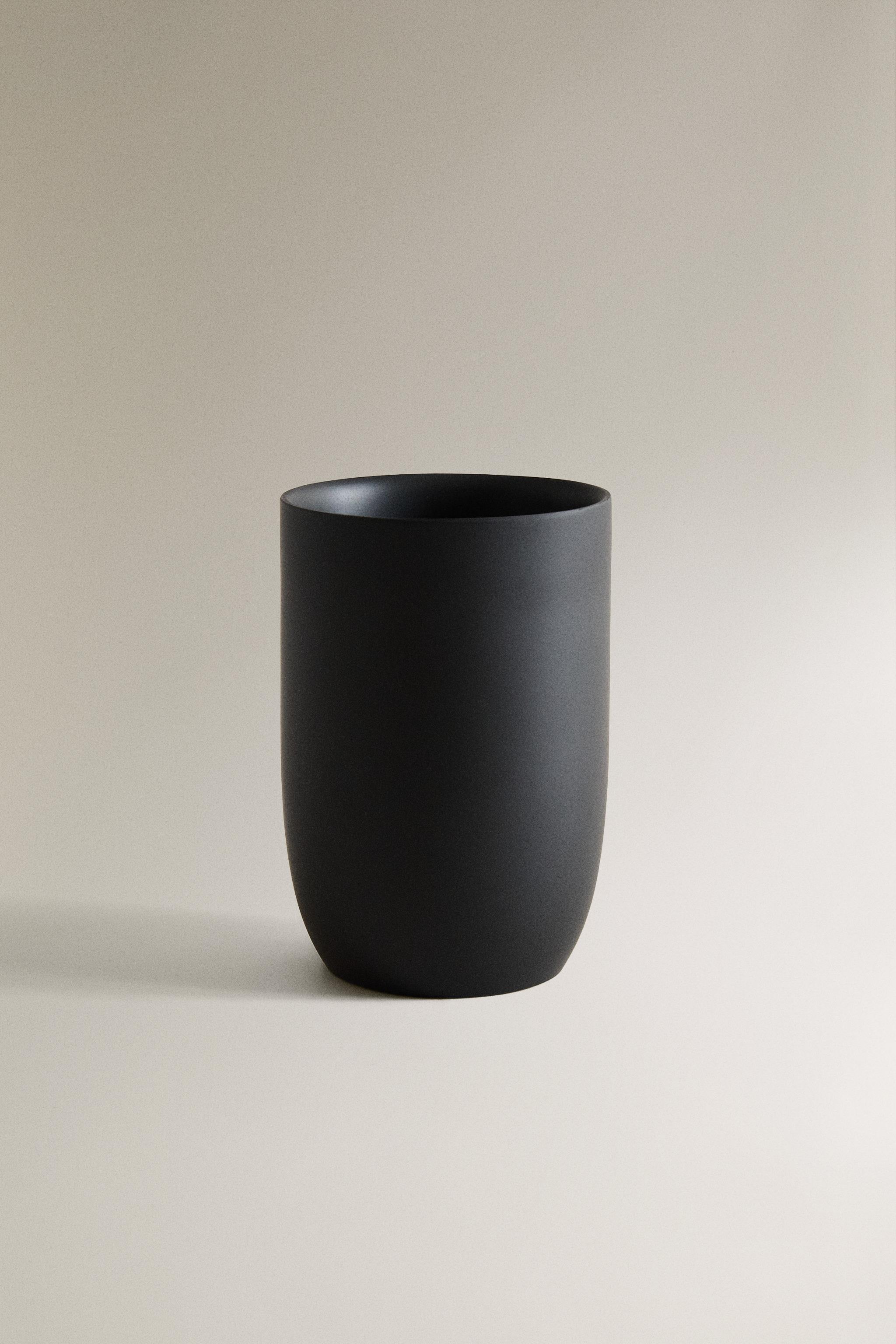 BLACK RESIN TOOTHBRUSH TUMBLER